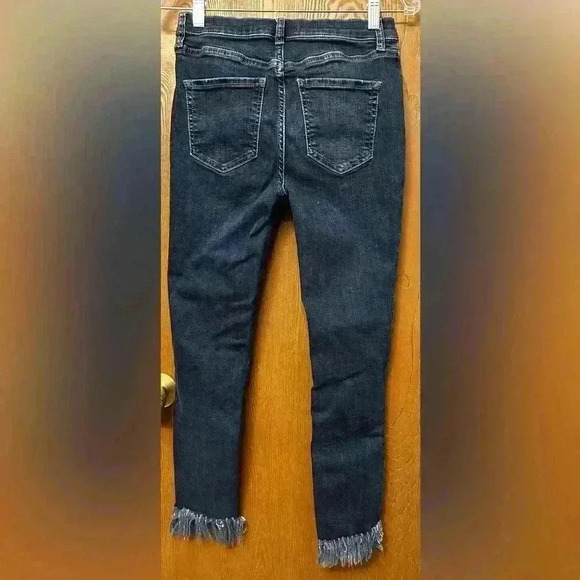 Free People Jeans Womens 26 Blue Skinny Ankle Distressed Chewed Hem Frayed Denim - Picture 5 of 7